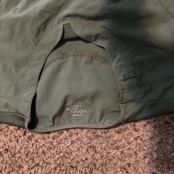 Scrub top - Picture 2 of 2